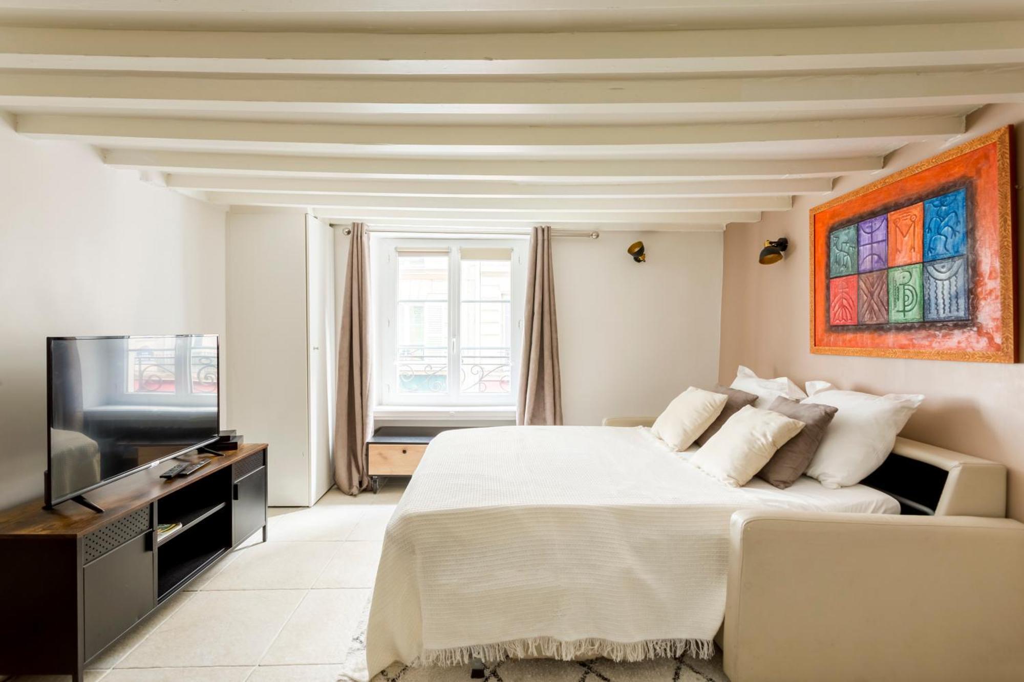 Apartment Rivoli Vieille Du Temple With Ac