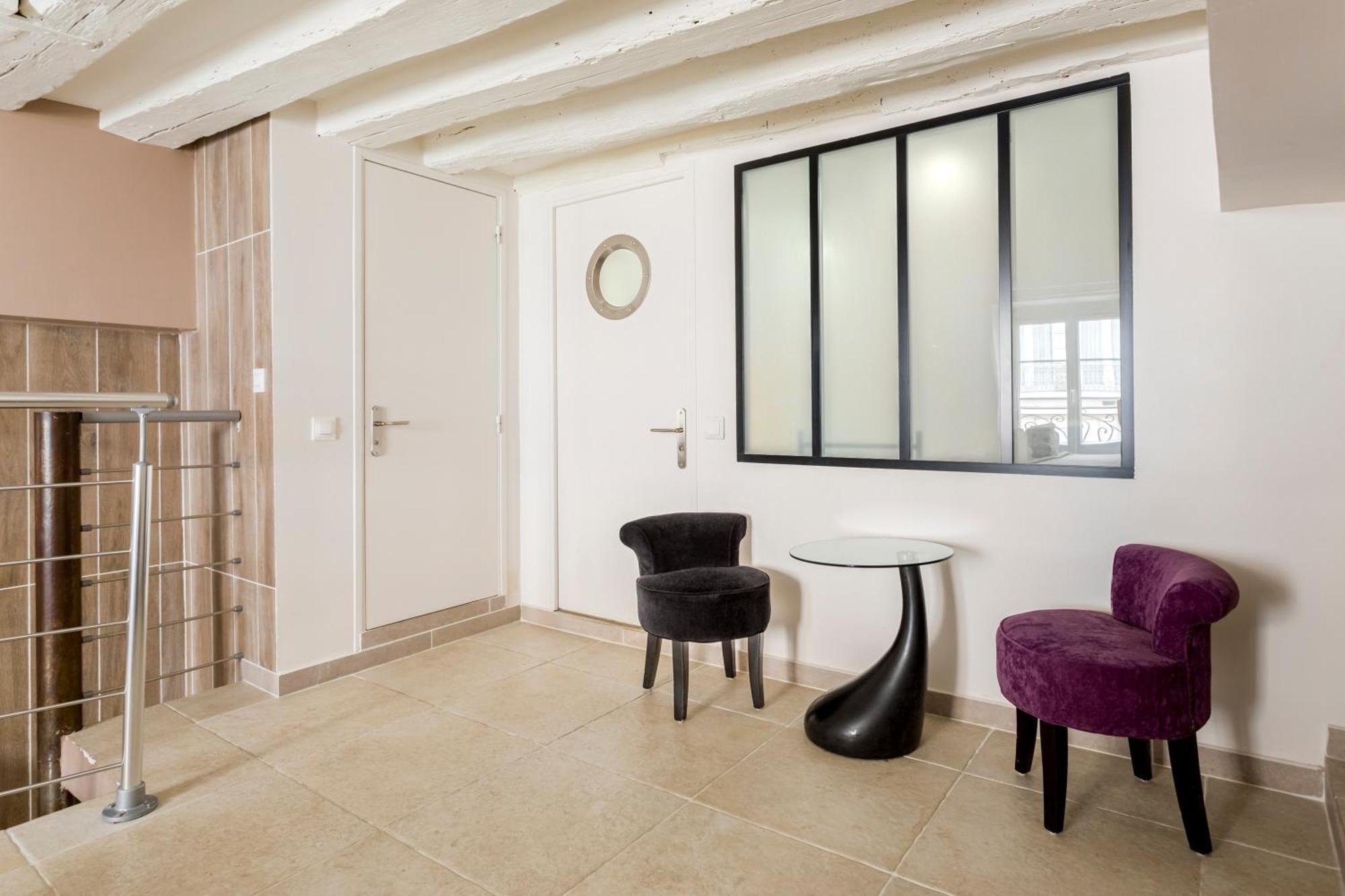 Apartment Rivoli Vieille Du Temple With Ac *
